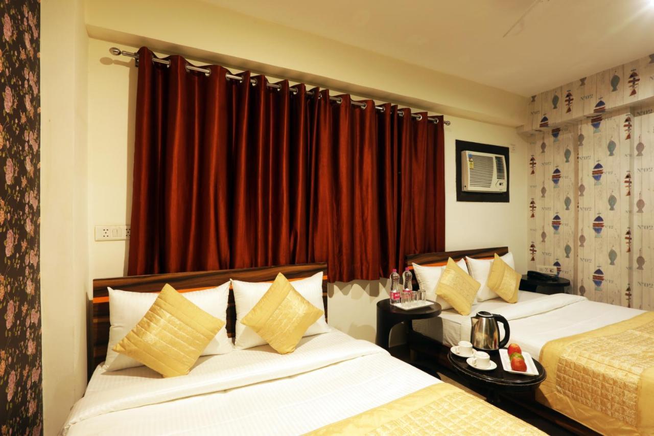 Hotel Sky Wood At Airport New Delhi Ngoại thất bức ảnh